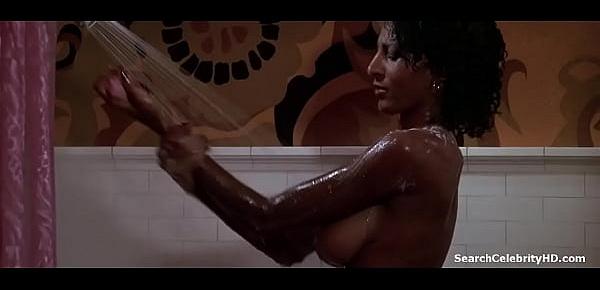 Pam Grier in Friday Foster (1975) - 2